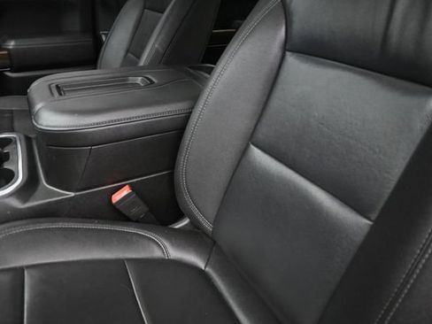 Used 2021 Chevrolet Silverado 1500 LT Trail Boss w/ Convenience Package II AWD/4WD image 18