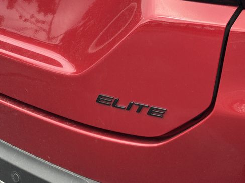 Certified 2023 Honda Pilot Elite image 32
