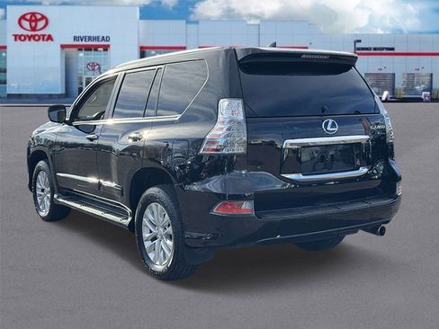 Used 2019 Lexus GX 460 Premium w/ Premium Package image 4