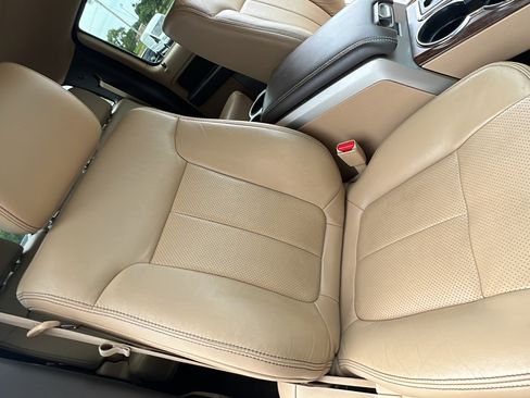 Used 2013 Ford F150 Lariat w/ Lariat Chrome Pkg AWD/4WD image 20