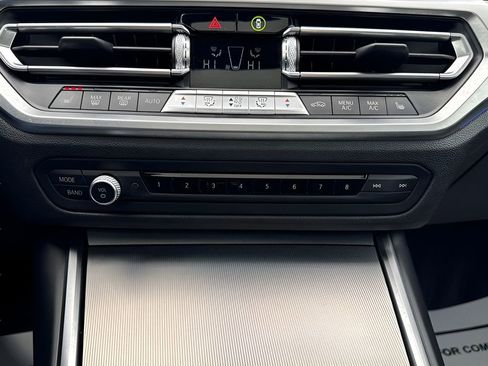 Used 2021 BMW 430i xDrive Coupe w/ Convenience Package image 17