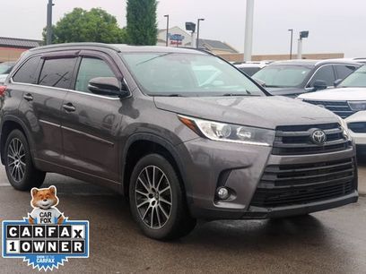 Used 2018 Toyota Highlander SE w/ Protection Package #3