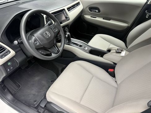 Used 2016 Honda HR-V LX image 14