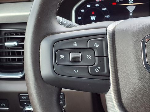 Used 2024 GMC Sierra 3500 Denali AWD/4WD image 14