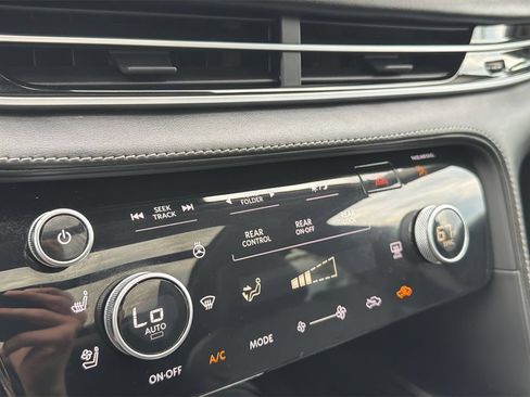 Certified 2023 INFINITI QX60 Luxe w/ Performance Audio Package AWD/4WD image 17
