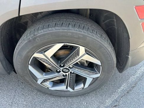 Used 2023 Hyundai Tucson Limited AWD/4WD image 12