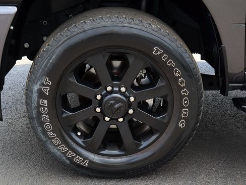 Used 2022 RAM 2500 Big Horn w/ Night Edition AWD/4WD image 30