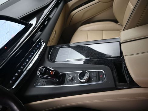 Used 2023 Cadillac Escalade ESV Premium Luxury image 21