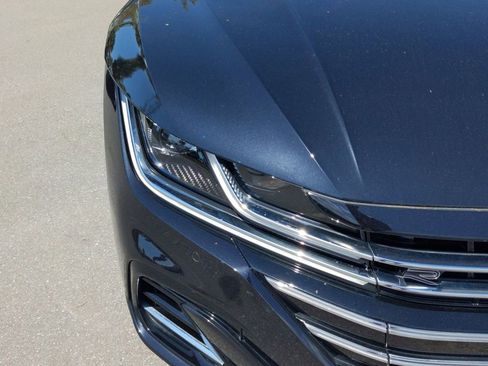 Used 2022 Volkswagen Arteon SE image 11