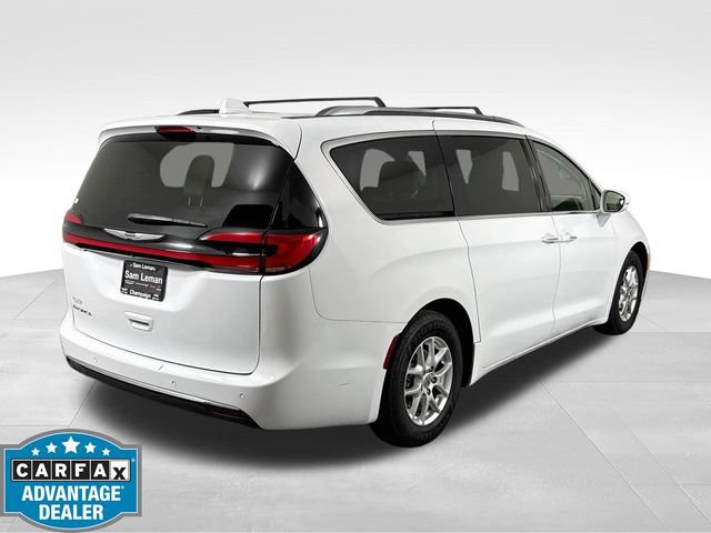 Used 2021 Chrysler Pacifica Touring-L FWD image 7