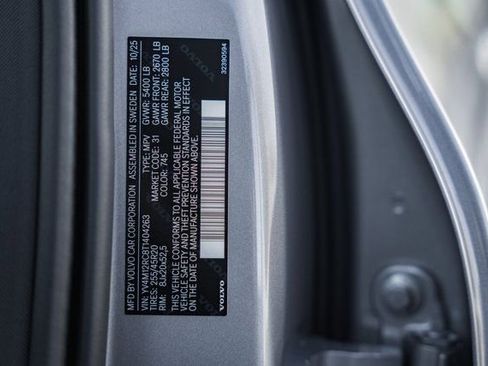 New 2026 Volvo XC60 B5 Plus w/ Protection Package Premier image 40