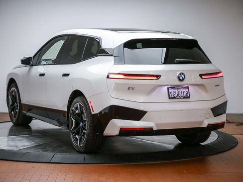 Certified 2024 BMW iX xDrive50 w/ Premium Package AWD/4WD image 2