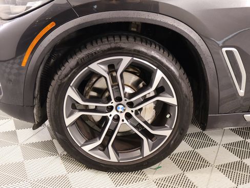 Used 2023 BMW X5 xDrive40i w/ Luxury Seating Package AWD/4WD image 19