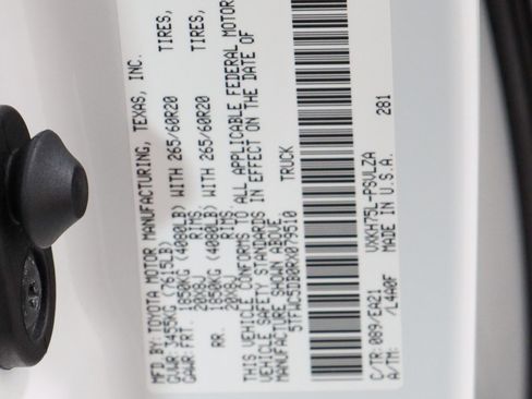 Used 2024 Toyota Tundra Limited image 35