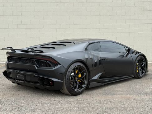 Used 2017 Lamborghini Huracan LP 580-2 RWD image 11