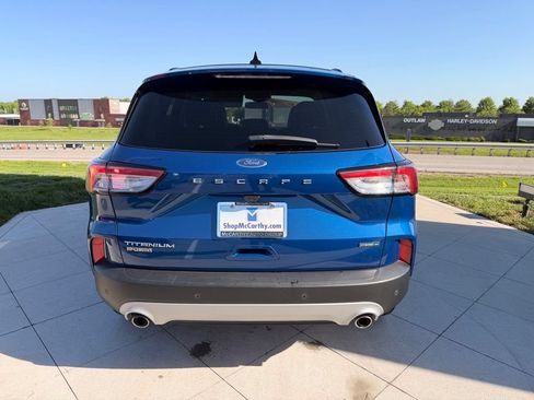 Used 2022 Ford Escape Titanium AWD/4WD image 7