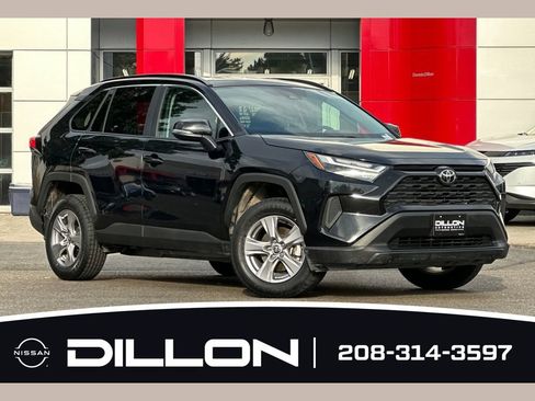 Used 2025 Toyota RAV4 XLE AWD/4WD image 1