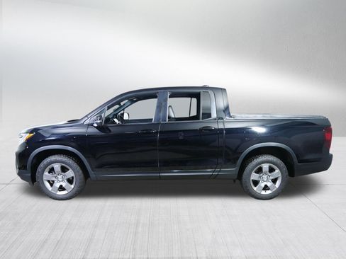 Used 2025 Honda Ridgeline TrailSport image 4
