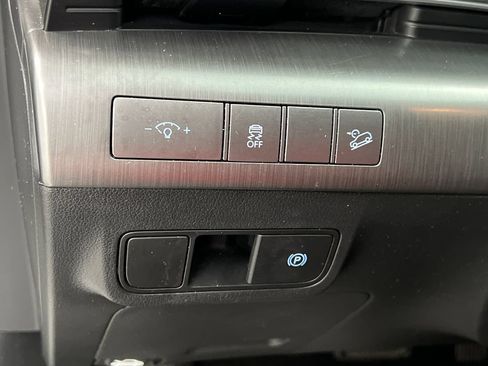 Used 2024 Hyundai Kona SEL AWD/4WD image 44