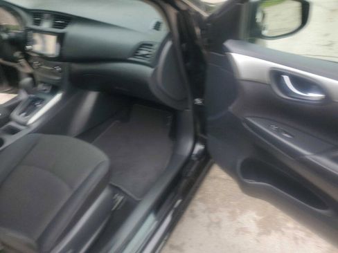 Used 2019 Nissan Sentra S image 24