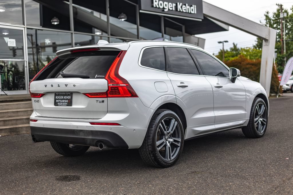 Used 2018 Volvo XC60 T5 Momentum w/ Convenience Package AWD/4WD image 9