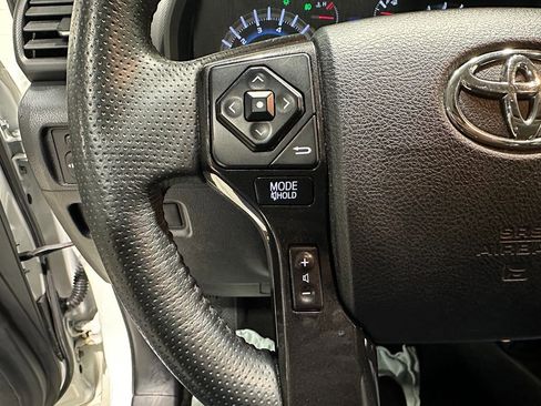 Used 2019 Toyota 4Runner TRD Off-Road Premium image 33