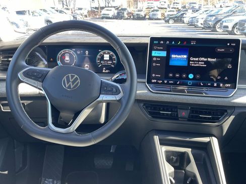 Certified 2025 Volkswagen Tiguan S image 14