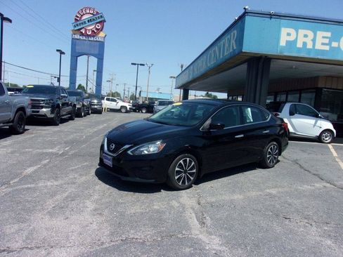 Used 2019 Nissan Sentra S FWD image 2