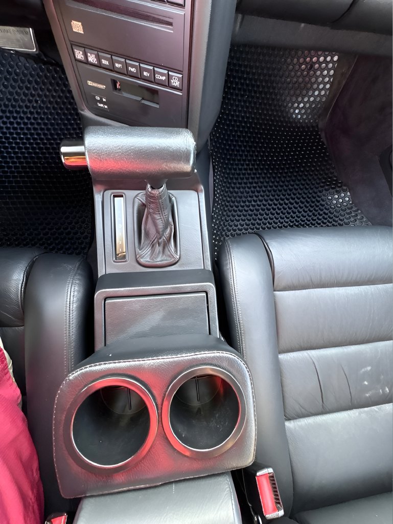 Used 1992 Cadillac Allante FWD image 22