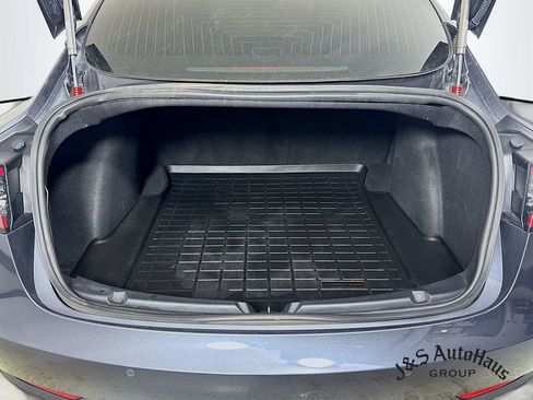 Used 2018 Tesla Model 3 Long Range image 33