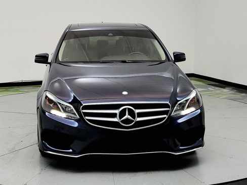 Used 2016 Mercedes-Benz E 350 Sedan image 2