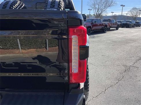 New 2025 Ford F250 Lariat w/ Lariat Ultimate Package image 37