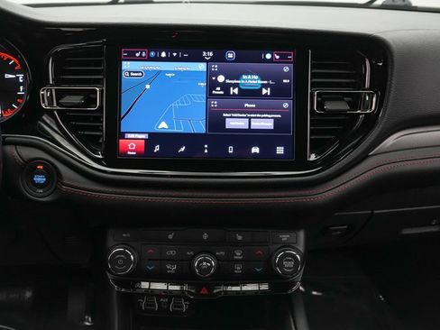 Used 2025 Dodge Durango GT AWD/4WD image 15