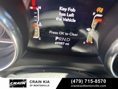 Used 2018 Jeep Wrangler Unlimited Sahara AWD/4WD image 19