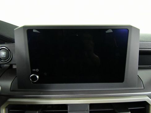 Used 2024 Toyota Tacoma SR5 image 4