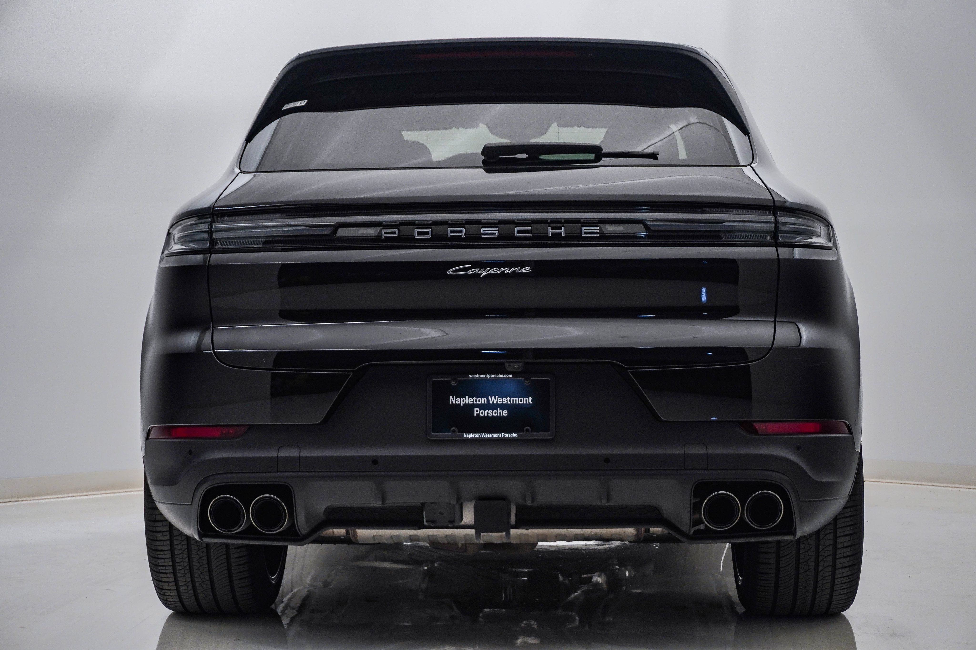 Certified 2026 Porsche Cayenne AWD/4WD image 10