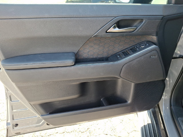 Used 2024 Lexus GX 550 w/ Accessory Package (Z1) AWD/4WD image 10
