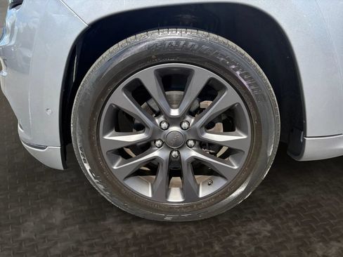 Used 2019 Jeep Grand Cherokee High Altitude AWD/4WD image 37