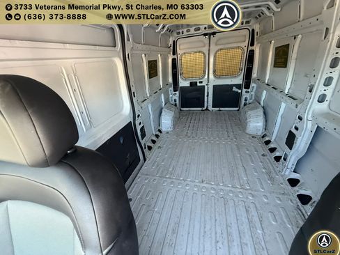 Used 2019 RAM ProMaster 2500 w/ Interior Convenience Group FWD image 11