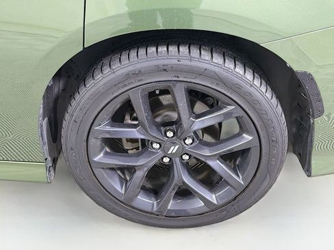 Used 2022 Dodge Charger R/T w/ Blacktop Package image 25