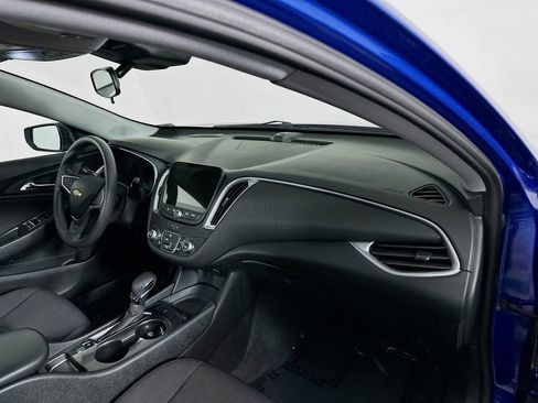 Used 2023 Chevrolet Malibu LS image 35