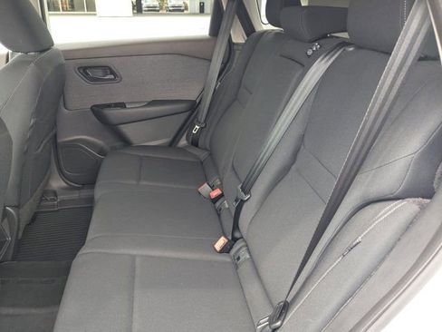 Used 2023 Nissan Rogue S FWD image 14