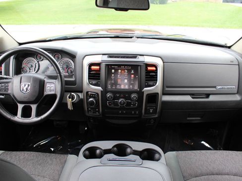 Used 2016 RAM 1500 Big Horn AWD/4WD image 29