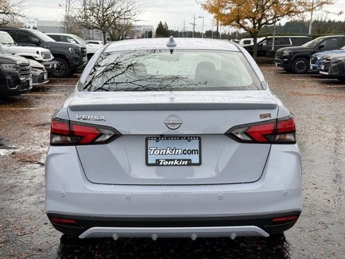 New 2025 Nissan Versa SR w/ Trunk Package image 6