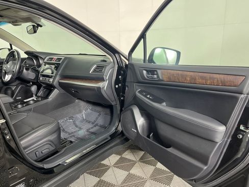 Used 2016 Subaru Outback 2.5i Limited image 16