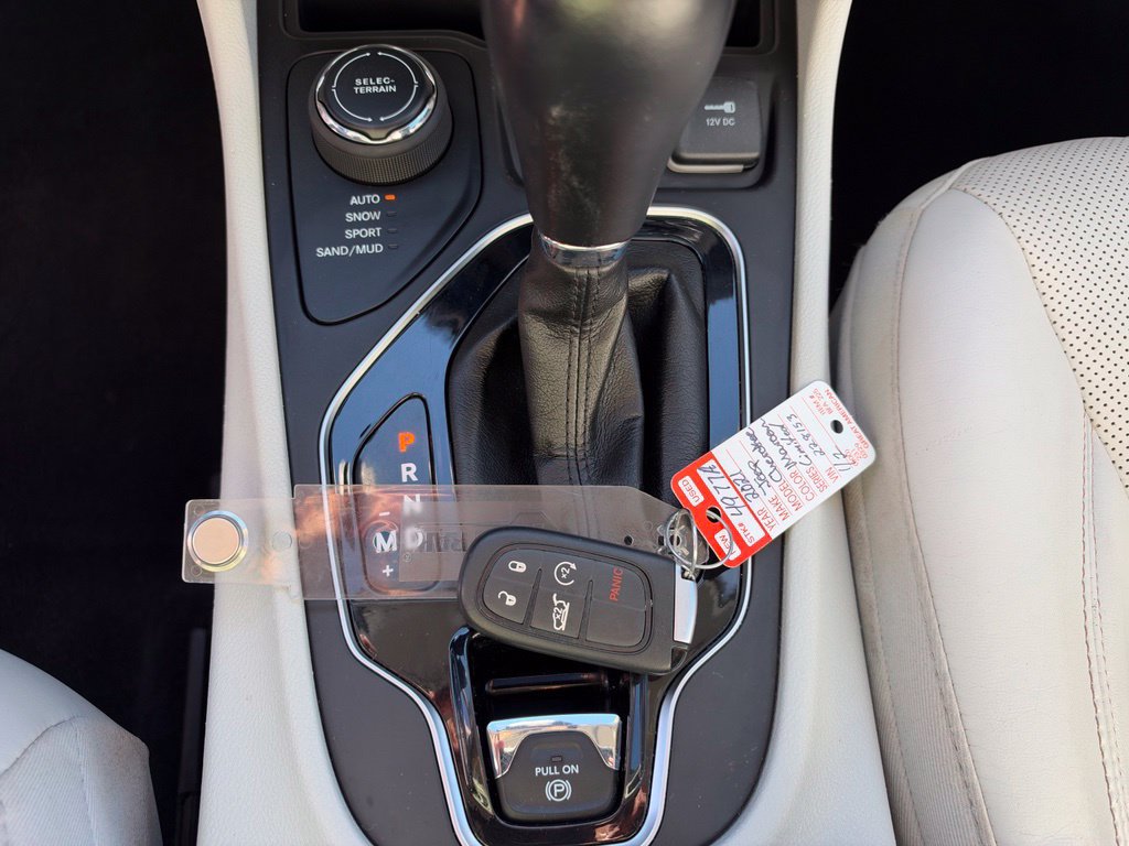 Used 2021 Jeep Cherokee Limited AWD/4WD image 29