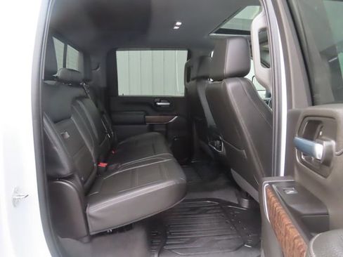 Used 2022 GMC Sierra 3500 Denali AWD/4WD image 30