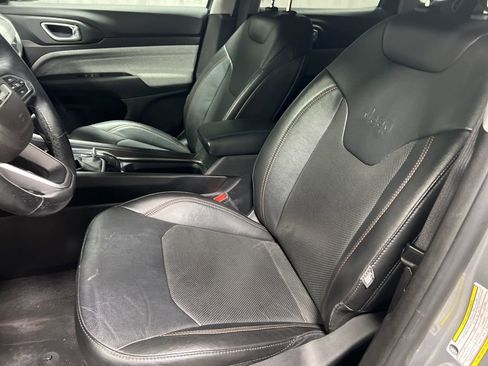 Used 2022 Jeep Compass Latitude image 19