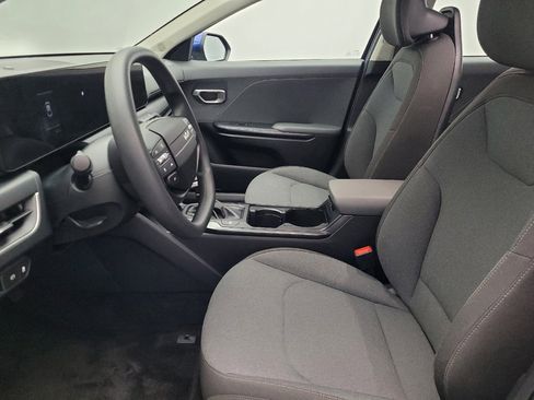 Used 2025 Kia K4 FWD image 17