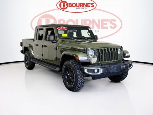 Used 2022 Jeep Gladiator Sport AWD/4WD image 1